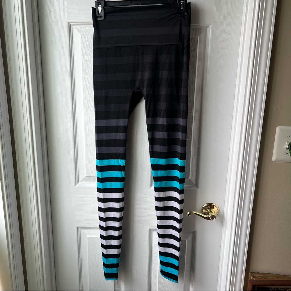K-DEER Black and Teal Striped Leggings